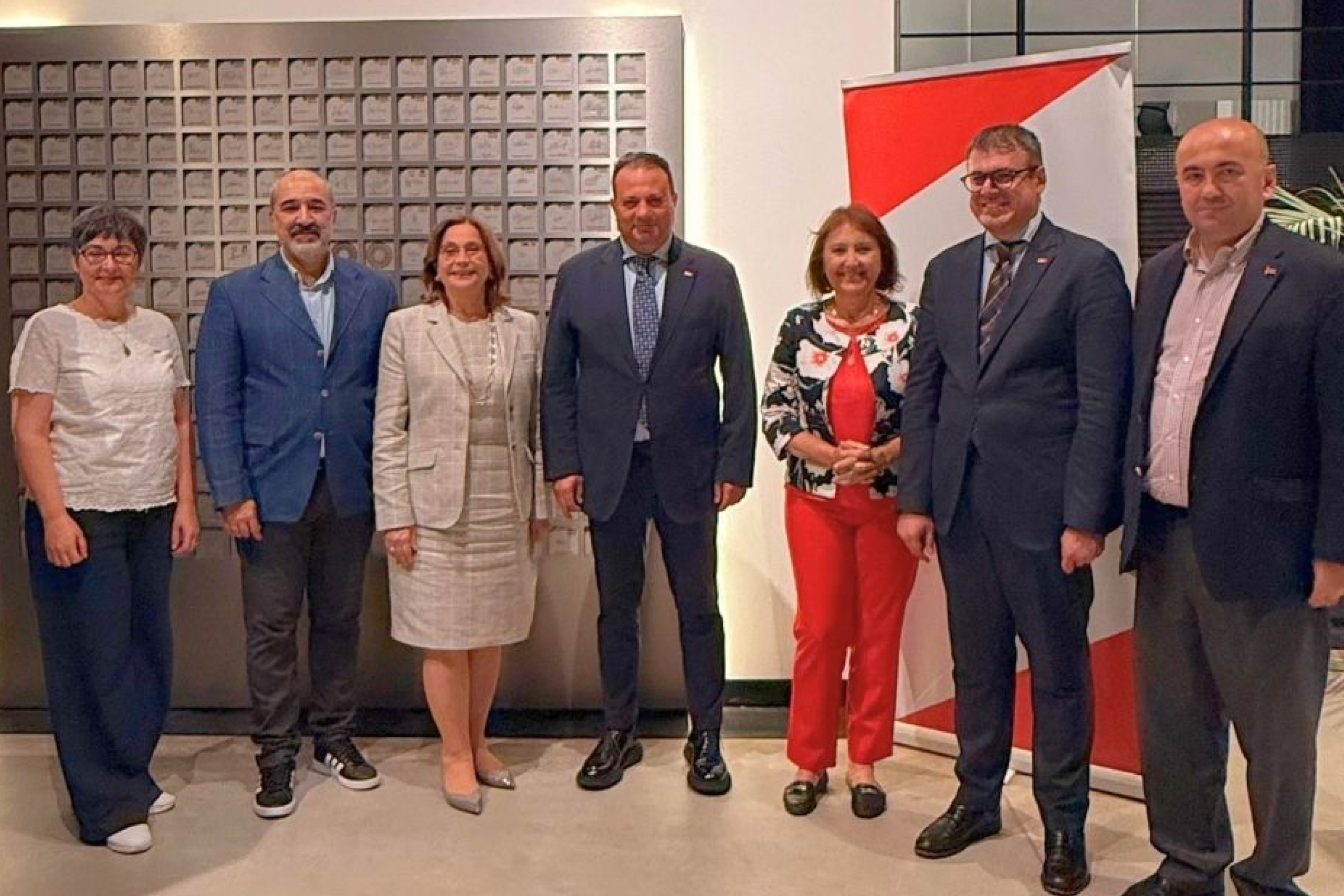 Tekstil ve Hazır Giyim Sektöründe Yapay Zekâ Dönüşümü